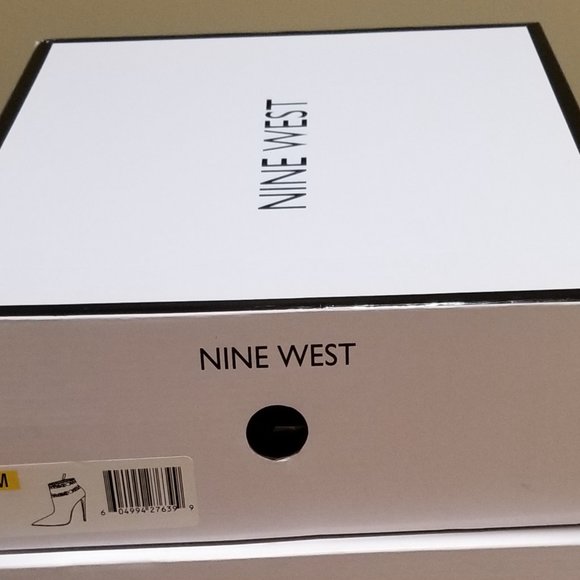 *BRAND NEW* Nine West Teresa Bootie - Picture 2 of 5